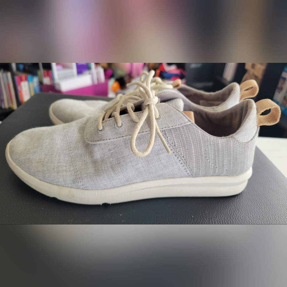 EUC TOMS Women's Cabrillo Sneaker